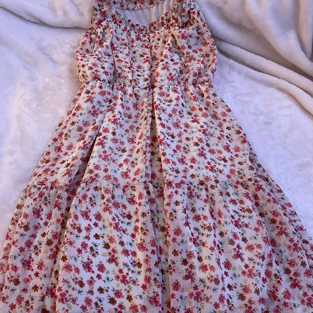 Size: Medium - Pink Floral Dress